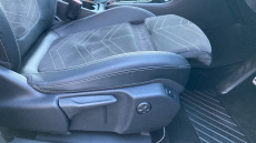 Vauxhall Grandland 1.5 Turbo D Ultimate 5dr Auto Diesel Hatchback